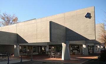 武蔵野美術大学鷹の台キャンパス4号館